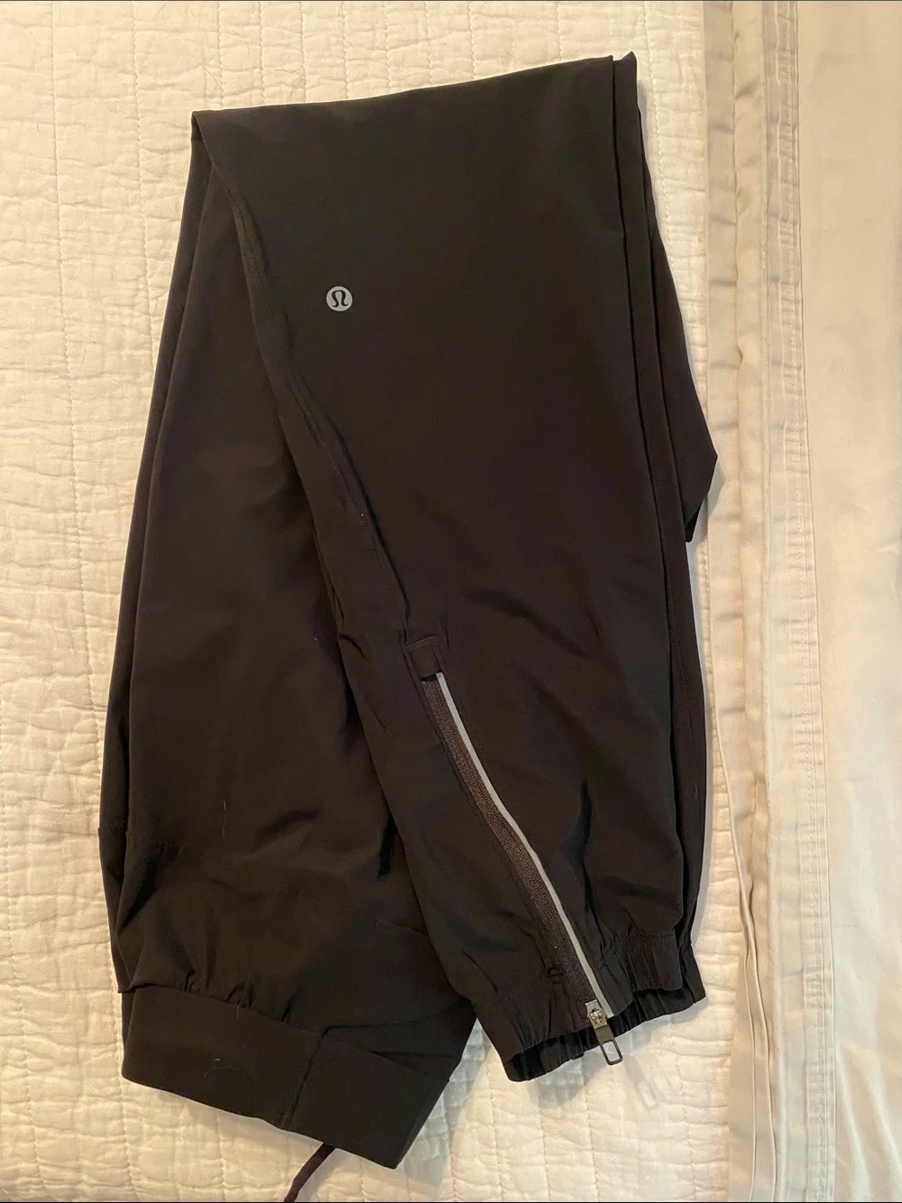 lululemon athletica comfortable black
